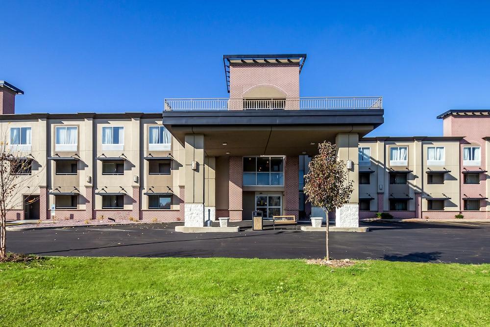 Quality Inn Milwaukee- Brookfield Eksteriør billede