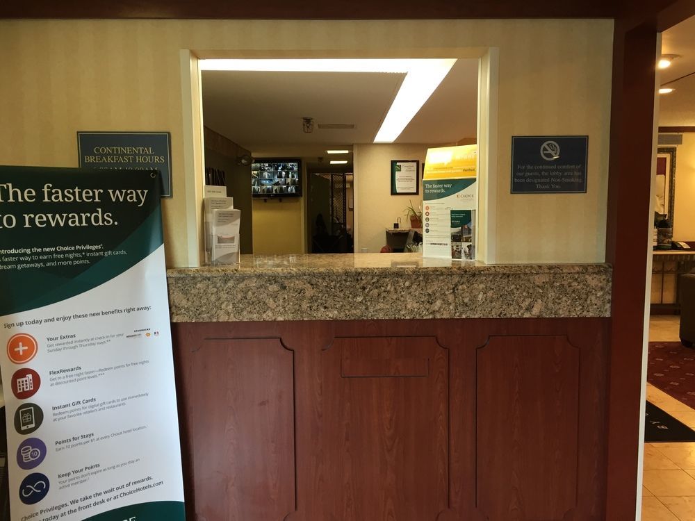 Quality Inn Milwaukee- Brookfield Eksteriør billede
