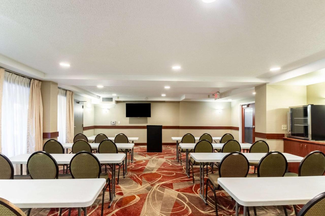 Quality Inn Milwaukee- Brookfield Eksteriør billede